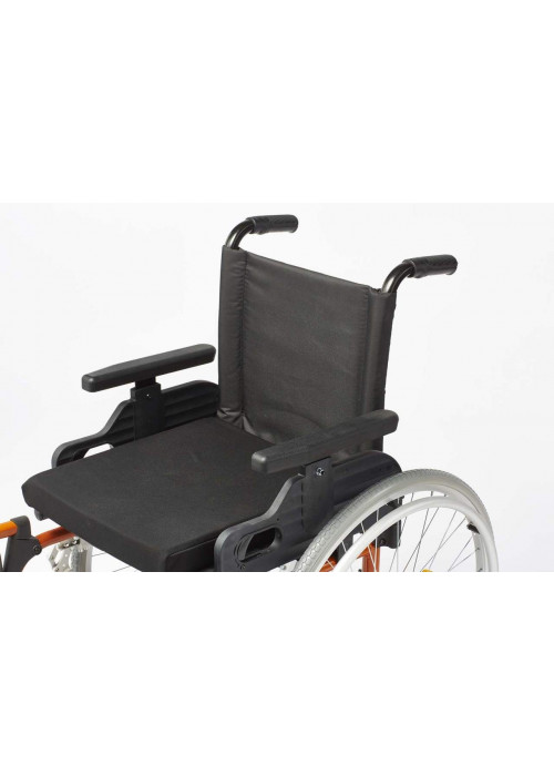 Leo 909 Modüler Özellikli Tekerlekli Sandalye